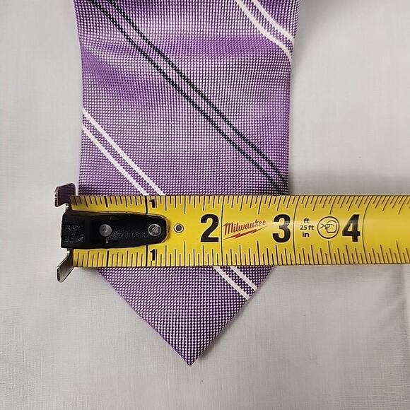 Tommy Hilfiger Men’s 100% Silk Repp Tie Necktie Purple W/thin Grey&white Stripes - Picture 7 of 7
